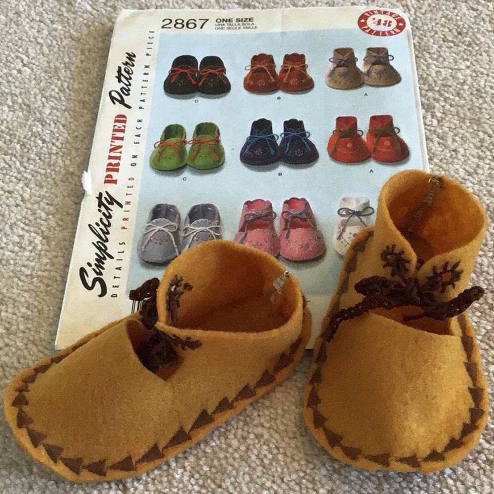 NWOT Vintage Felt Baby Booties 1948 Pattern